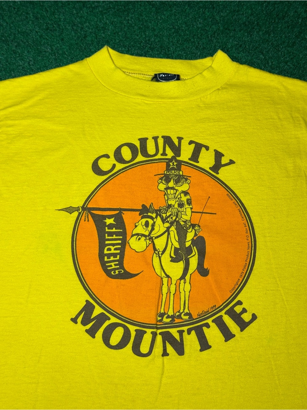 Vintage 70s County Mountie T-shirt, Ken Dodd 1979 Canada Police Cops (Large)